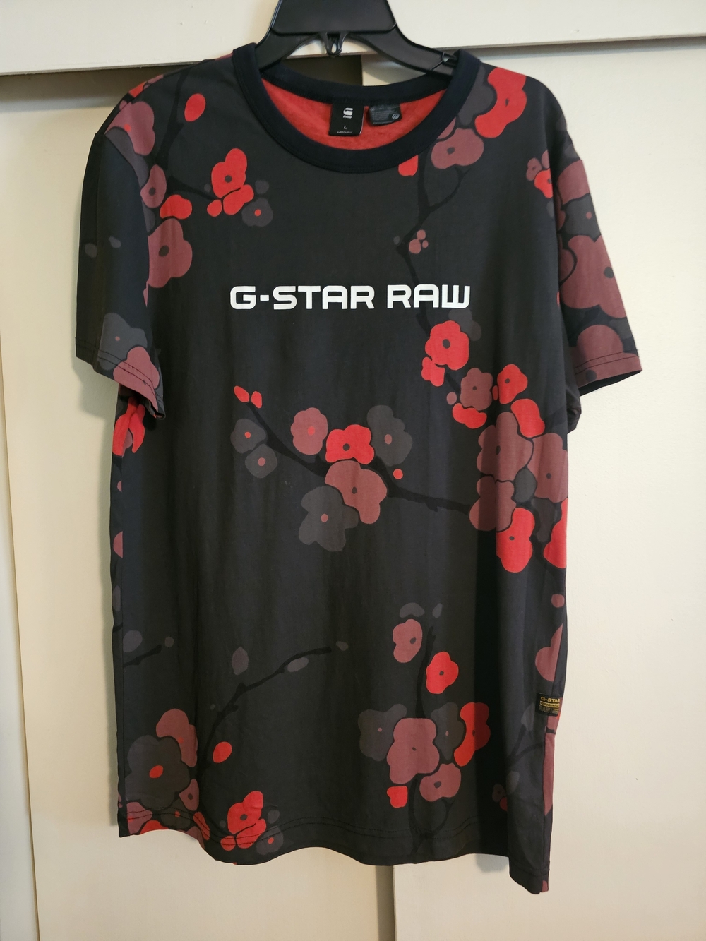 G-Star Black T-Shirt with Red Floral Print